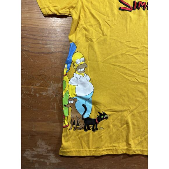 The Simpsons Yellow Graphic Tee Men’s XL — Allover Characters - Picture 3 of 7
